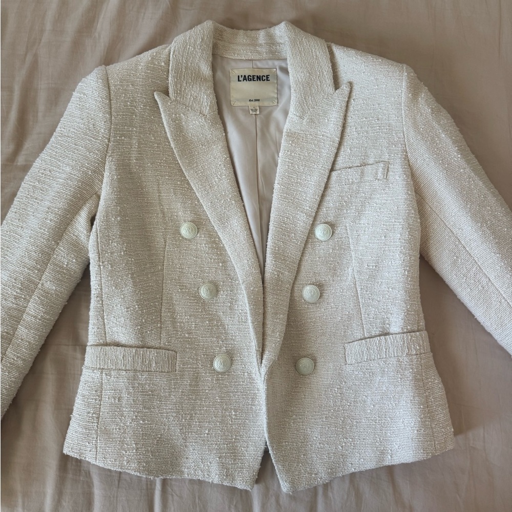 L'AGENCE Brooke Double Breasted Crop Blazer in Ecru